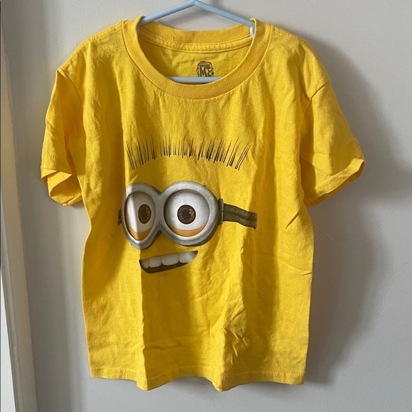 🔵Despicable me Bright Yellow Kids T-Shirt with Fun Graphic -minion - Picture 1 of 5